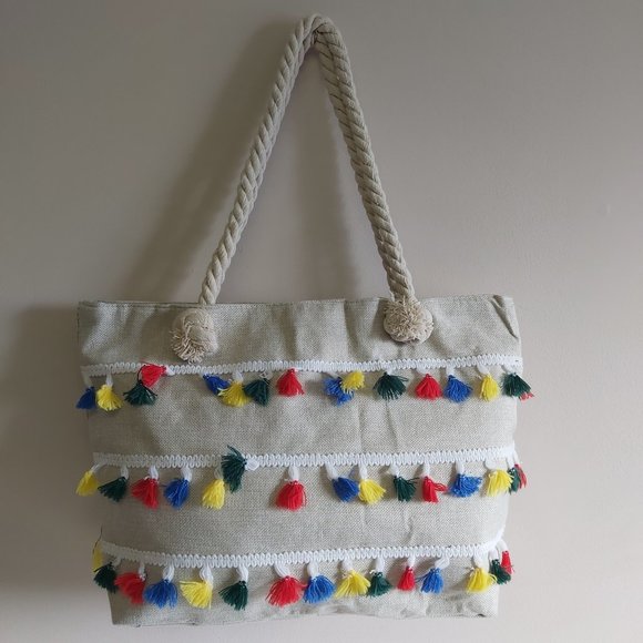 NWOT large Canvas Tote Beach bag colorful tassels - Picture 3 of 14